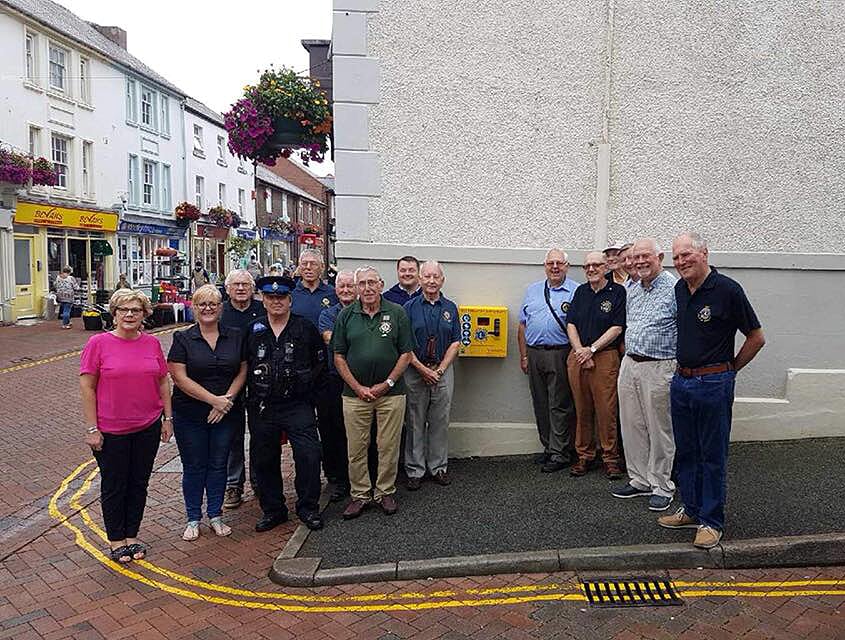 Holywell Defib